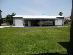 116 19th St in San Leon, TX - Building Photo - Building Photo