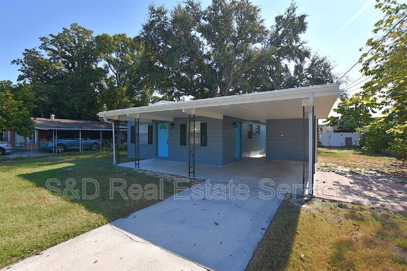 118 Flamingo Dr in Auburndale, FL - Building Photo
