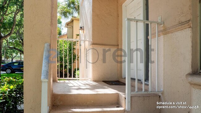 10931 NW 12th Pl in Plantation, FL - Building Photo - Building Photo