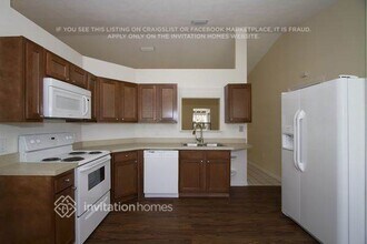 3111 Hallow Dr in Deltona, FL - Foto de edificio - Building Photo