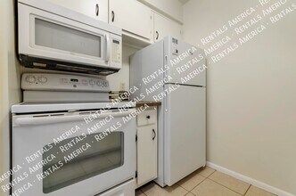 6311 N Barcelona Ct in Tucson, AZ - Building Photo - Building Photo