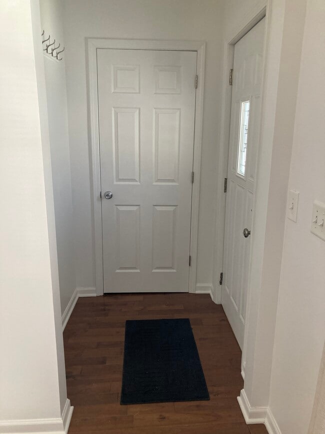 2810 S Lenox St, Unit Lower unit in Milwaukee, WI - Building Photo - Building Photo