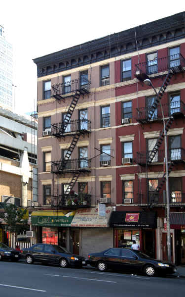 536 9th Ave in New York, NY - Foto de edificio