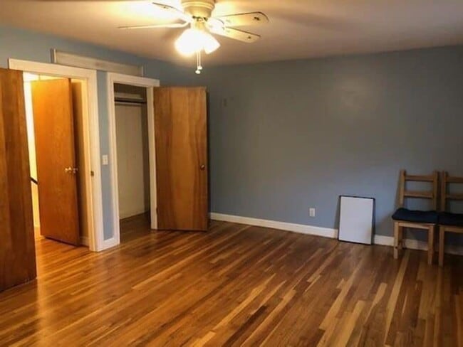 49 Hackensack Rd, Unit 1 in Chestnut Hill, MA - Building Photo - Building Photo