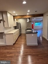 1920 Hillside Dr in Falls Church, VA - Building Photo - Building Photo