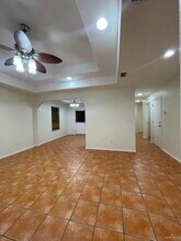 18 Kumquat Ave in Pharr, TX - Foto de edificio - Building Photo