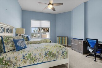 4182 Bay Beach Ln in Fort Myers Beach, FL - Foto de edificio - Building Photo