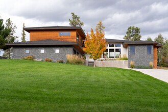 229 Arbour Dr E in Kalispell, MT - Building Photo - Building Photo