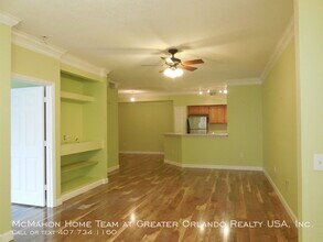 8301 Elm Park Dr-Unit -Unit 614 in Orlando, FL - Foto de edificio - Building Photo