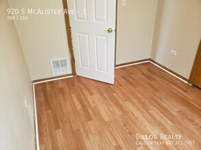 920 S McAlister Ave in Waukegan, IL - Building Photo - Building Photo