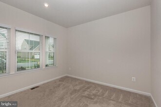 112 Sherman Wy in Taneytown, MD - Building Photo - Building Photo