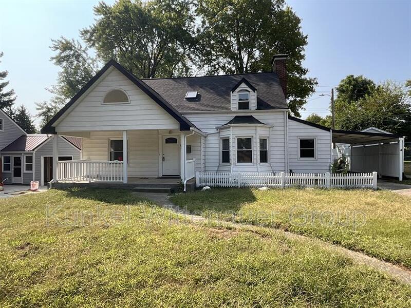 132 N 82nd St in Belleville, IL - Building Photo