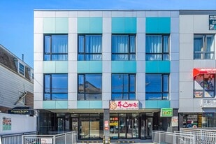 20-22-22 College Point Blvd in Queens, NY - Building Photo