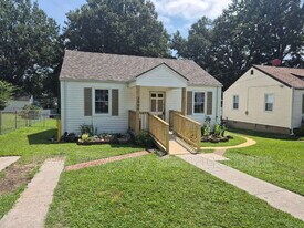 2904 Maple St in Hopewell, VA - Building Photo