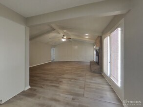 934 Robinwood Dr in Arlington, TX - Building Photo - Building Photo