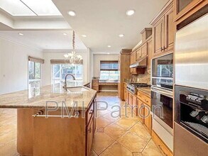 926 Palo Verde Ave in Long Beach, CA - Building Photo - Building Photo
