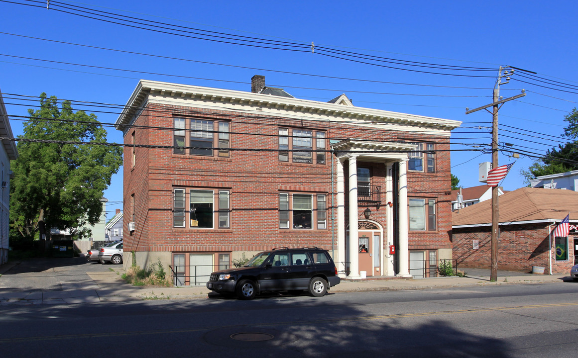 154 Union Ave in Framingham, MA - Building Photo