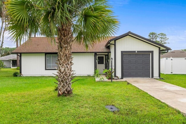 8 Webb Pl in Palm Coast, FL - Building Photo - Building Photo