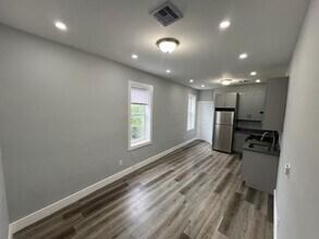 184 Hawthorne Ave, Unit 3R in Newark, NJ - Building Photo - Building Photo