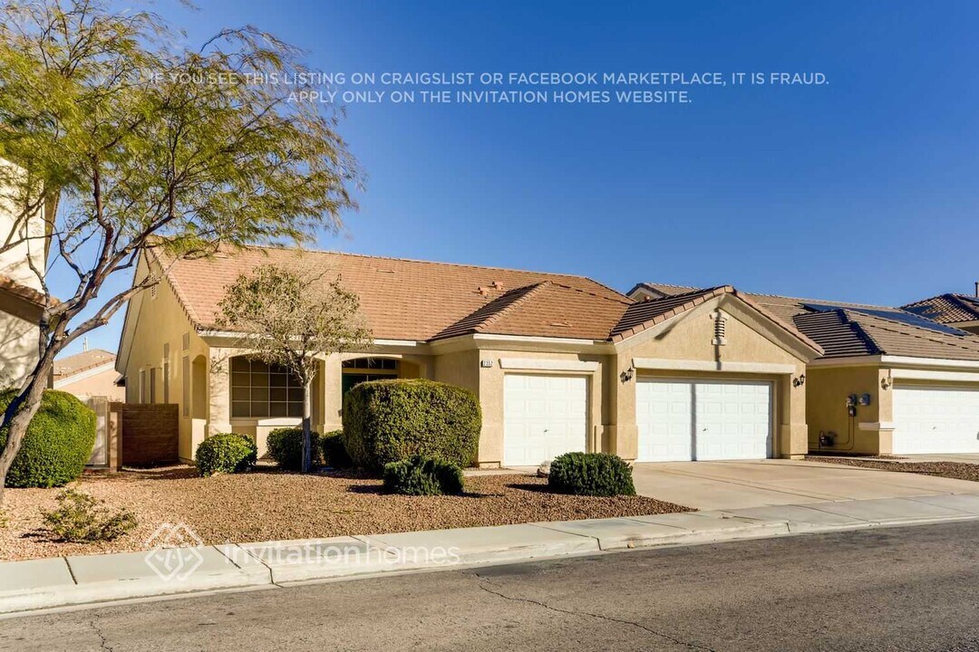 2352 Kenneth Ave in Henderson, NV - Building Photo
