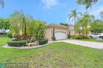 6041 SW 195th Ave in Fort Lauderdale, FL - Building Photo - Building Photo