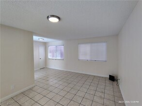 3655 Kolendo Ct in Las Vegas, NV - Building Photo - Building Photo