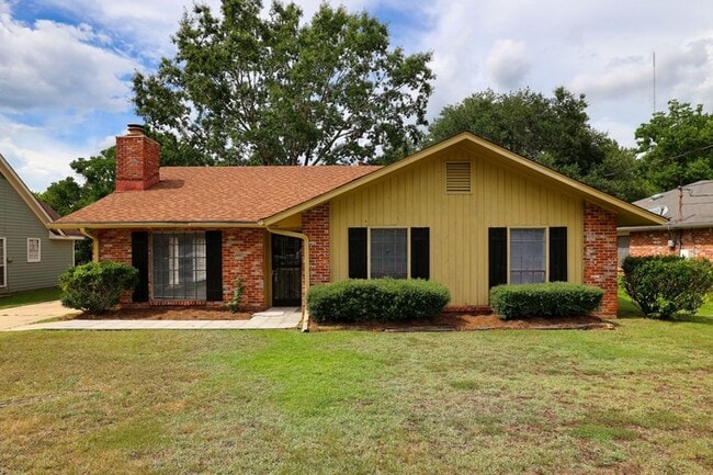 property at 832 Balfour Rd