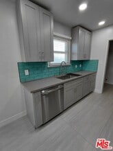 8617 S 5th Ave in Inglewood, CA - Building Photo - Building Photo