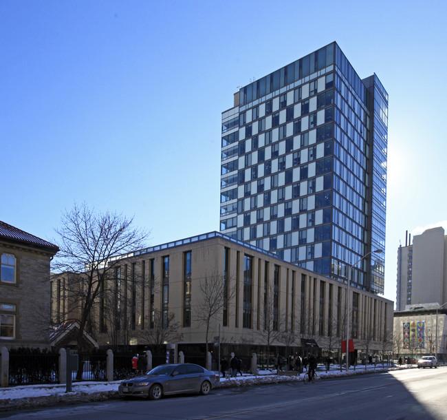 Woodsworth College Residence in Toronto, ON - Building Photo - Building Photo