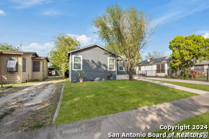 935 Schley Ave in San Antonio, TX - Building Photo - Building Photo