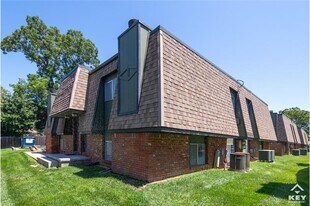 1321 N Sheridan St in Wichita, KS - Building Photo