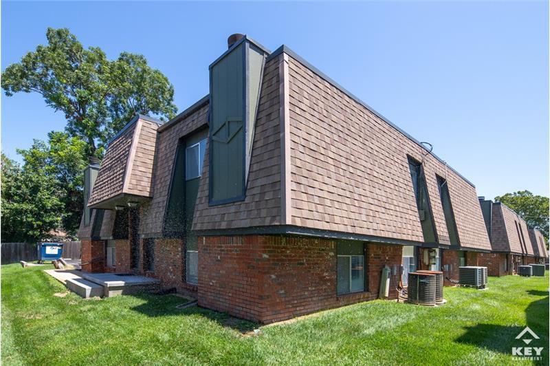 1321 N Sheridan St in Wichita, KS - Building Photo