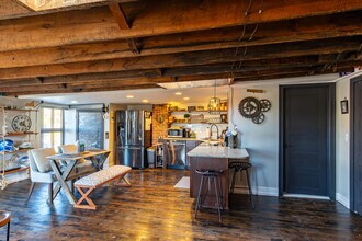 104 W Main St in Northville, MI - Building Photo - Building Photo