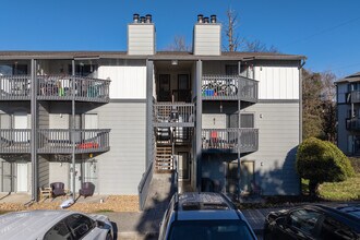 Arbors at Signal Mountain in Chattanooga, TN - Building Photo - Building Photo