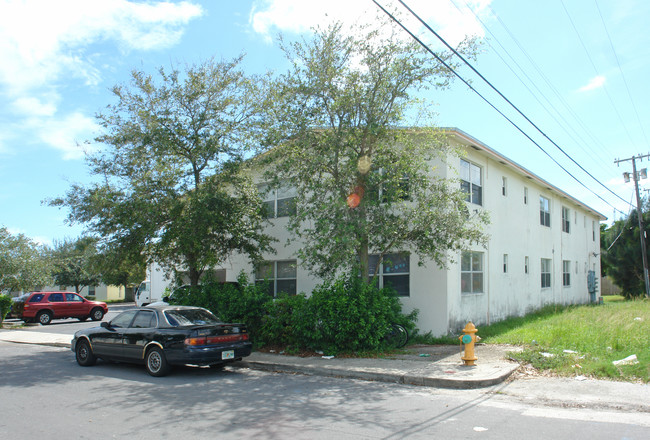 1101 S K St in Lake Worth, FL - Building Photo - Building Photo