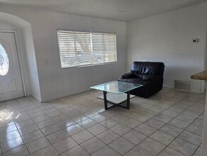 43931 Smurr St in Indio, CA - Building Photo - Building Photo