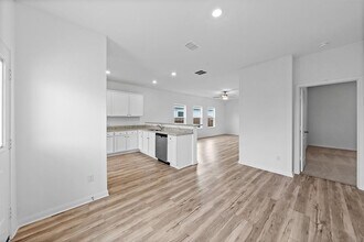 112 Captain Dooley Ln in Jarrell, TX - Building Photo - Building Photo