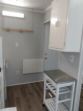 201 Lake Dr in Atlanta, GA - Building Photo - Building Photo