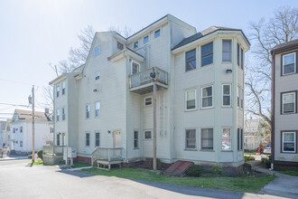 144 Grove ST in Fall River, MA - Foto de edificio - Building Photo