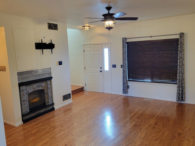 19238 E Gunnison Cir in Aurora, CO - Building Photo - Building Photo