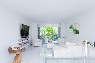 3581 S Ocean Blvd in Palm Beach, FL - Building Photo - Building Photo