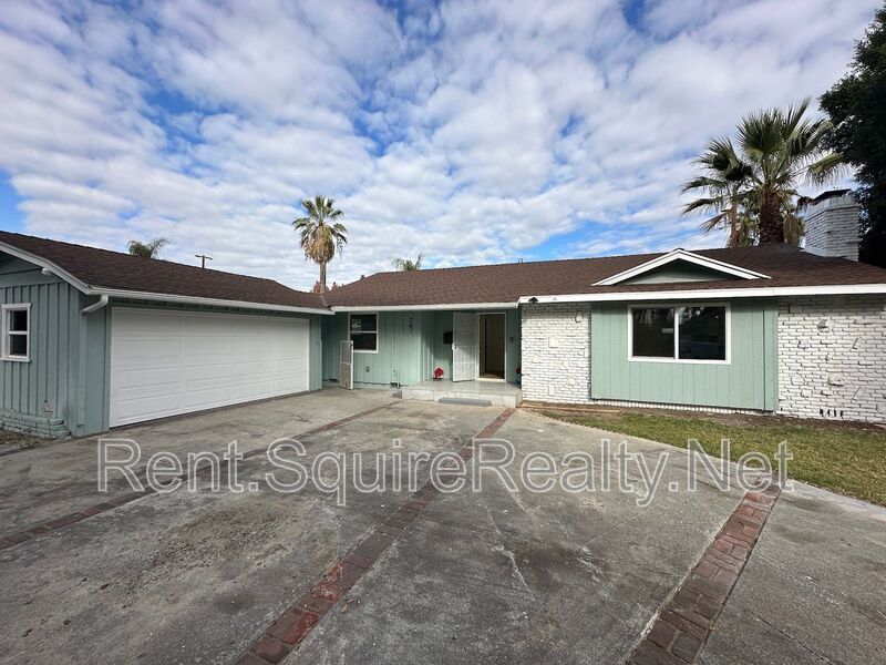 747 E Benbow St in Covina, CA - Building Photo