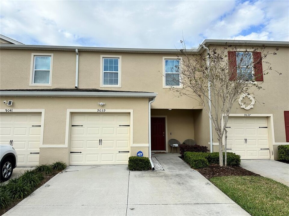9039 Alba Ln in Kissimmee, FL - Building Photo