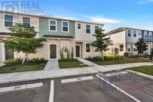 8700 Daybreak St in Sarasota, FL - Building Photo