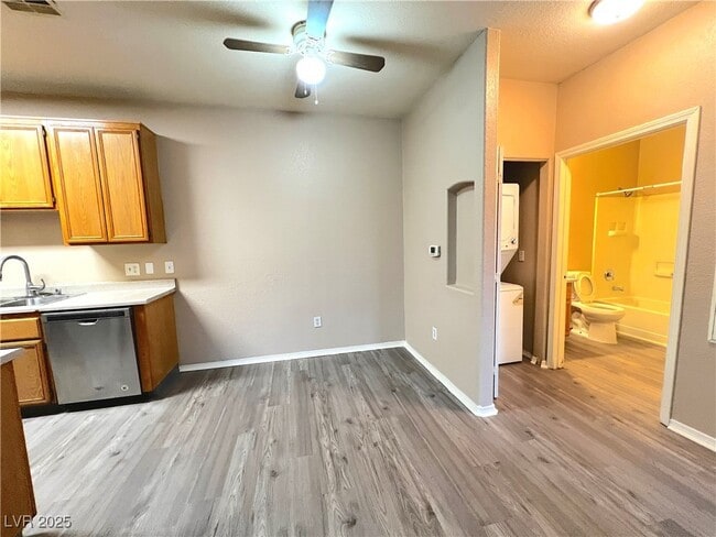 property at 4730 E Craig Rd