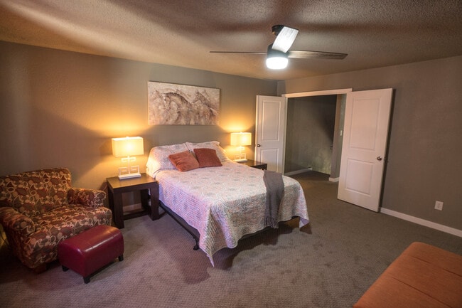property at 3872 Constitution Ave