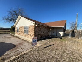 1003 Eastside Dr in Killeen, TX - Building Photo