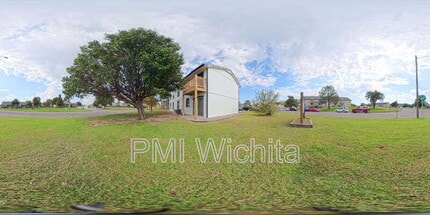 6832 W Par Ln in Wichita, KS - Building Photo - Building Photo