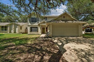 7201 Pine Bluffs Trail in Austin, TX - Building Photo