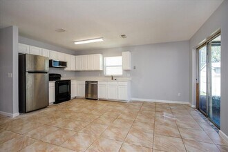 5313 Grove Crossings Blvd in Orlando, FL - Building Photo - Building Photo